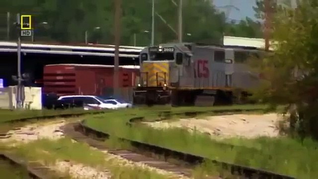 MegaStructures - Train Wreck (National Geographic Documentary)