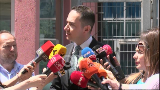 Ora News - Detaje nga përgjimet e tjera: Për 10 kile drogë mos më hajde, unë flas për 100 e sipër