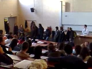 Blocage de Sciences Po Grenoble: petit papa noël