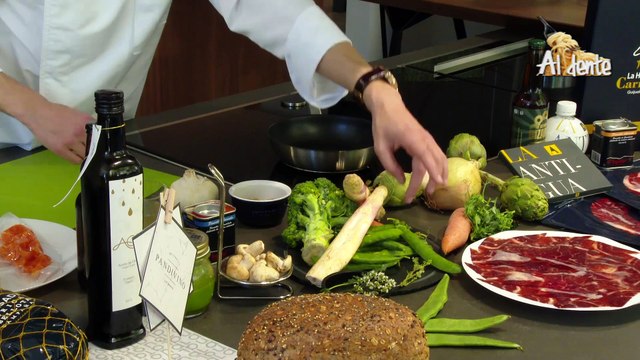 MI PULPITO A LA GALLEGA Menestra con jamón ibérico de bellota