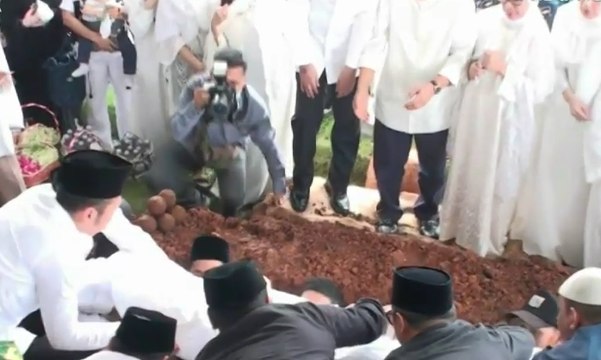 Menantu Hatta Rajasa Berjuang Melawan Kanker Kulit