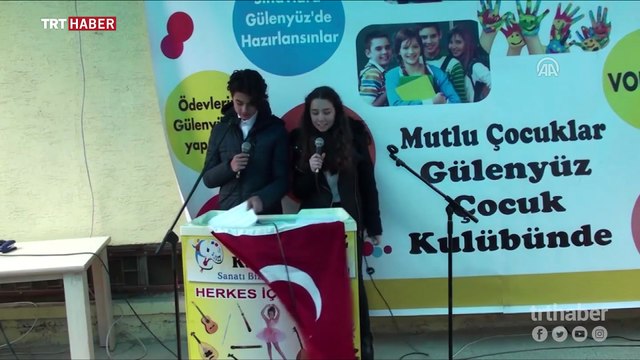 İstiklal Marşı'nı okurken hem ağladı hem ağlattı