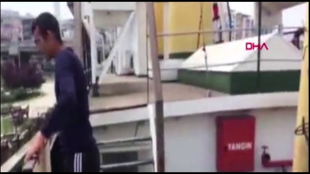 Bandırma Müze Gemisi'nden deforme olan Atatürk fotoğraflarını atan görevlilere soruşturma