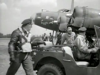 Twelve O'Clock High  S1E32 - The Hero