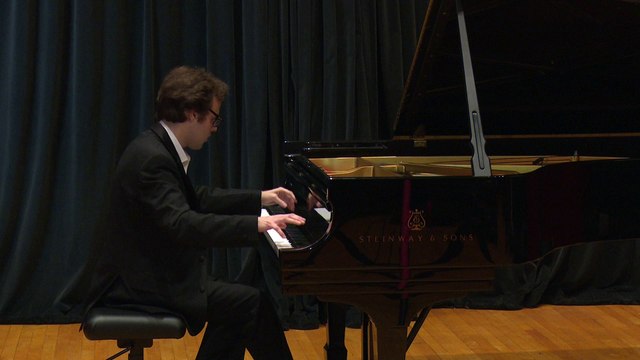 Michael Kaykov plays Liszt: Hungarian Rhapsody No. 9 Pesther Karneval