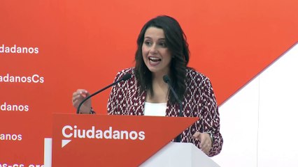 Video herunterladen: Arrimadas sobre las decisiones de Torra: Son 