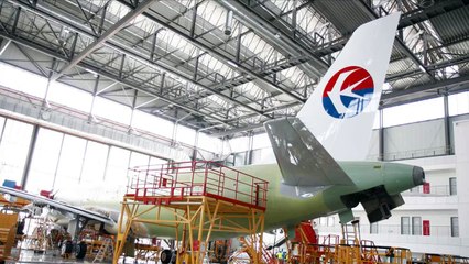 Dîner avec Xi Jinping, conférence... La visite "présidentielle" de Hollande en Chine