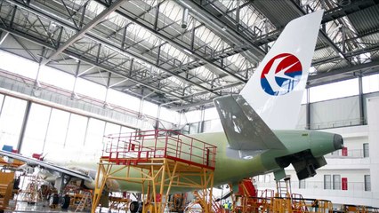 Dîner avec Xi Jinping, conférence... La visite "présidentielle" de Hollande en Chine