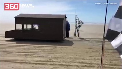 “Shtëpia në rrota” thyen rekordin e shpejtësisë në plazhin e Uellsit (360video)
