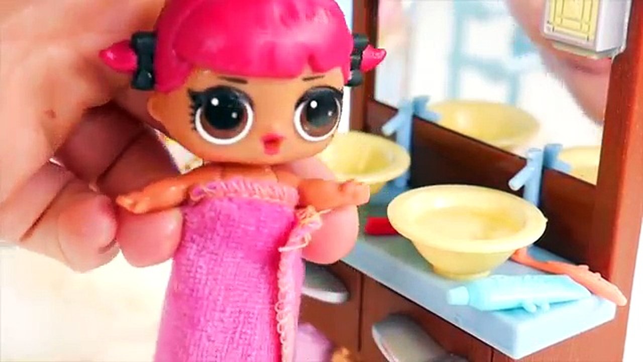 L.O.L. Surprise! Dolls Barbie Babysit Happy Water Places Lil Sisters Holidays Toy Unboxed!