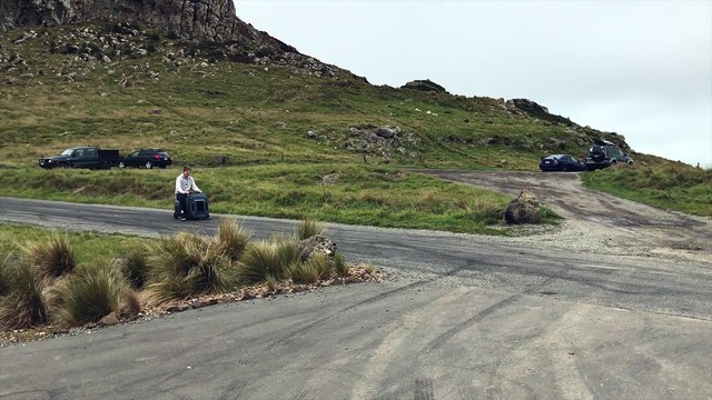Cette poubelle est.. une motocross poubelle déguisée !