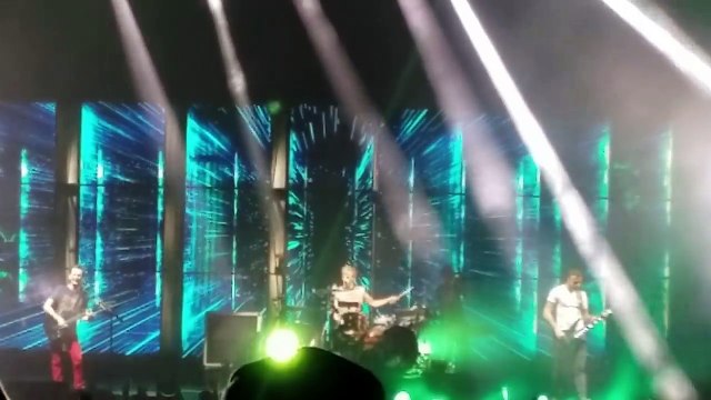 Muse - Time is Running Out (clip), Hollywood Casino Amphitheater, St. Louis, MO, USA 6/13/2017
