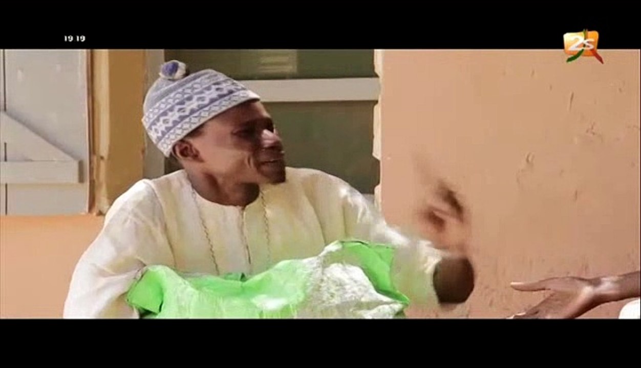 suivez votre sketch Baye Cheikh ak Njabootam avec Sa Thies