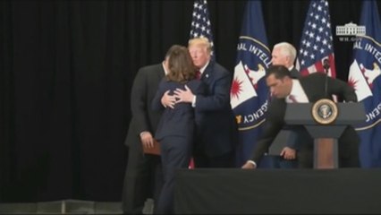 Trump resalta los años que la directora de la CIA pasó "cazando terroristas"