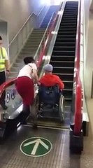 Japon : Un escalier mécanique conçu pour les chaises roulantes !