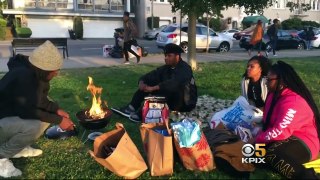 Taking A Stand: Large Crowd Turns Out For A Barbecue Protest Held In Oakland As A Response To Racist Lady Who Called Police!