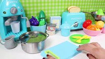 Toy Food Deluxe Slice and Play Food Set - Toy Cutting Food - Kitchen Cooking Set
