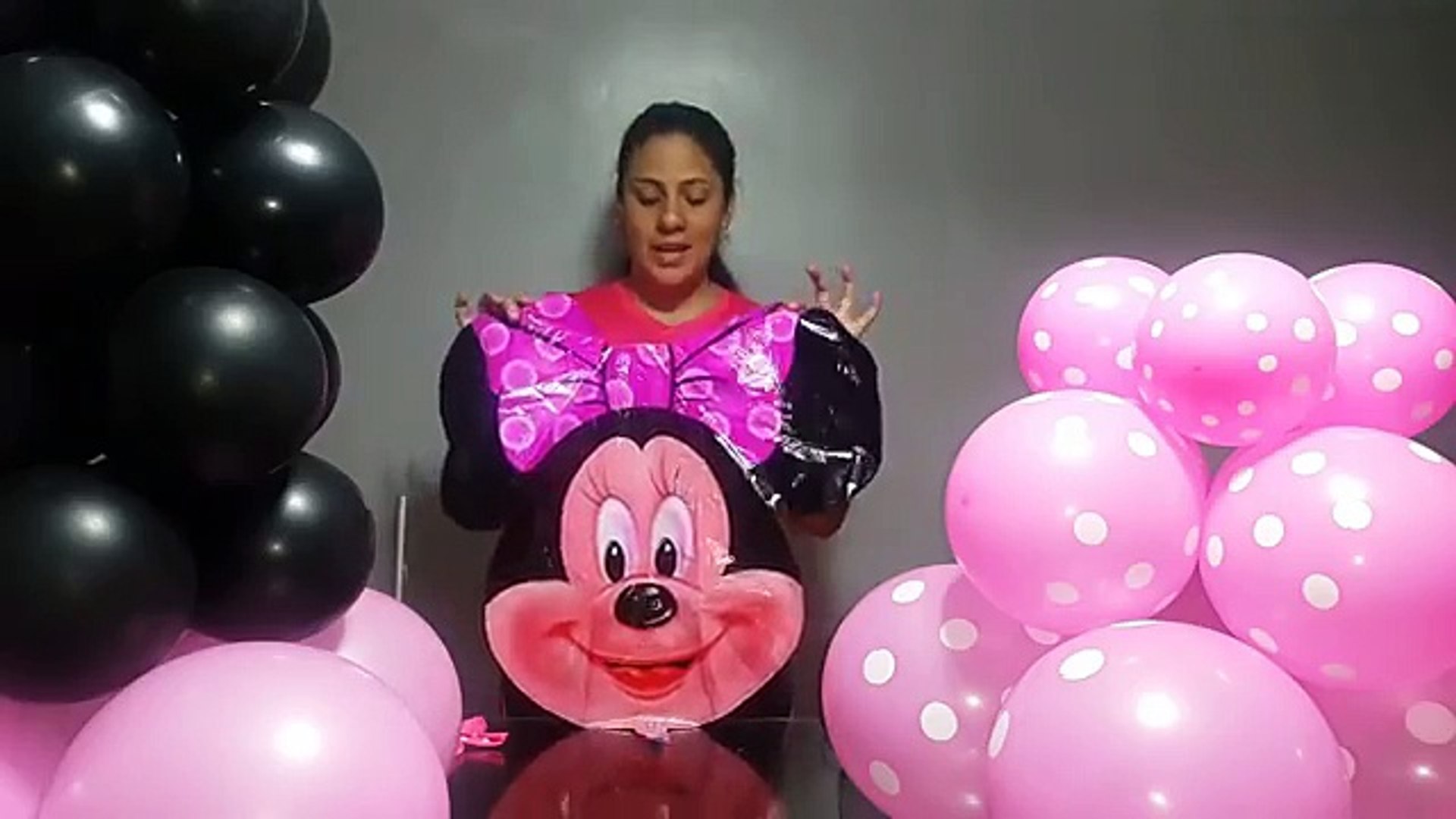 Como hacer una minnie con globos / how to make minnie mouse ballon - video  Dailymotion