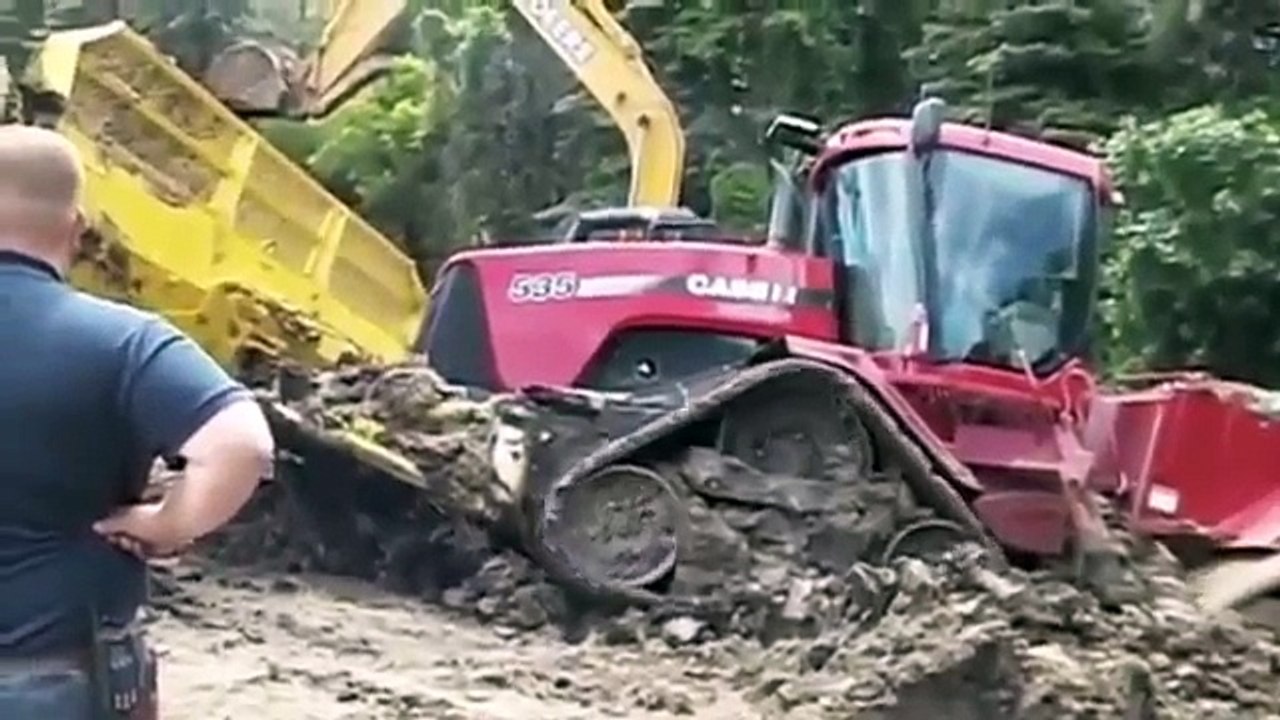 amazing construction workers fails compilation, big tractors stuck in