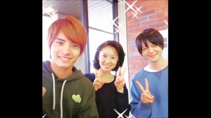 仮面ライダービルド 筋肉バカ 万丈龍我 役 赤楚衛二 オフショット   JAPAN Kamen Rider Build  Akaso Eizi   Japon Kamen Rider Builld   hors coup