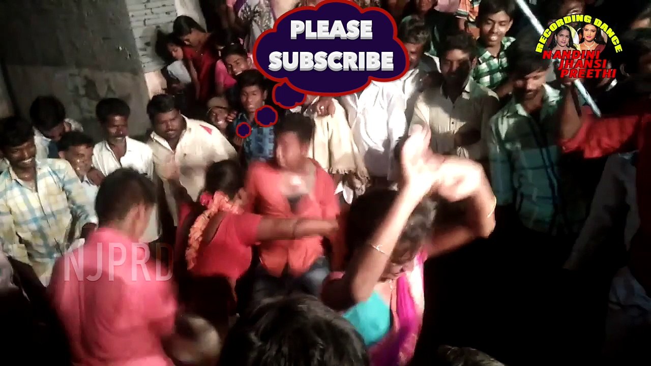 New street hot recording dance video, Hot girl spicy performance, May 2018