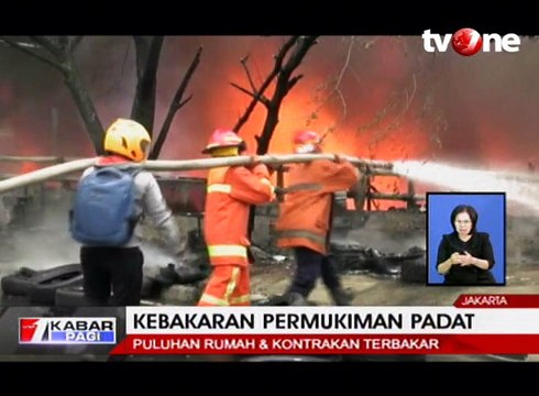 Kebakaran Besar Hanguskan Puluhan Rumah di Cipinang Muara