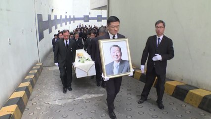 故구본무 회장, 차분한 분위기 속 발인...유해는 곤지암 인근 수목장 / YTN