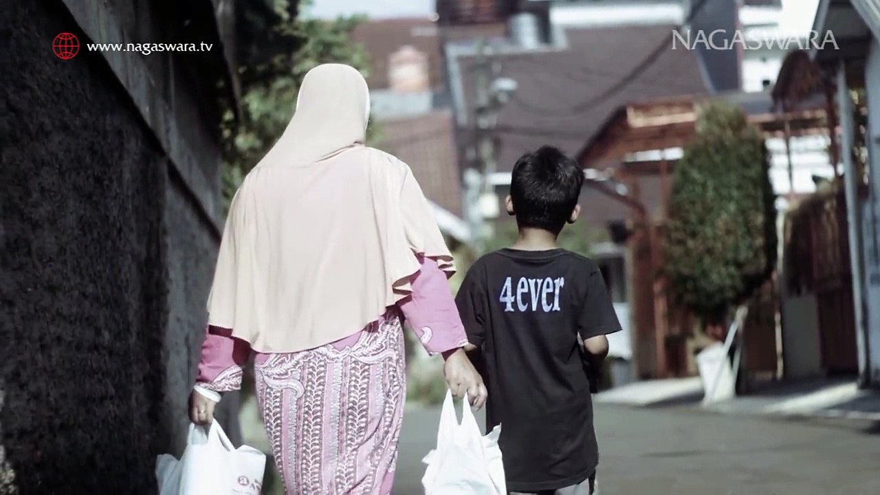 Abad 21 - Menangis Dalam Sujud (Official Music Video NAGASWARA) #music