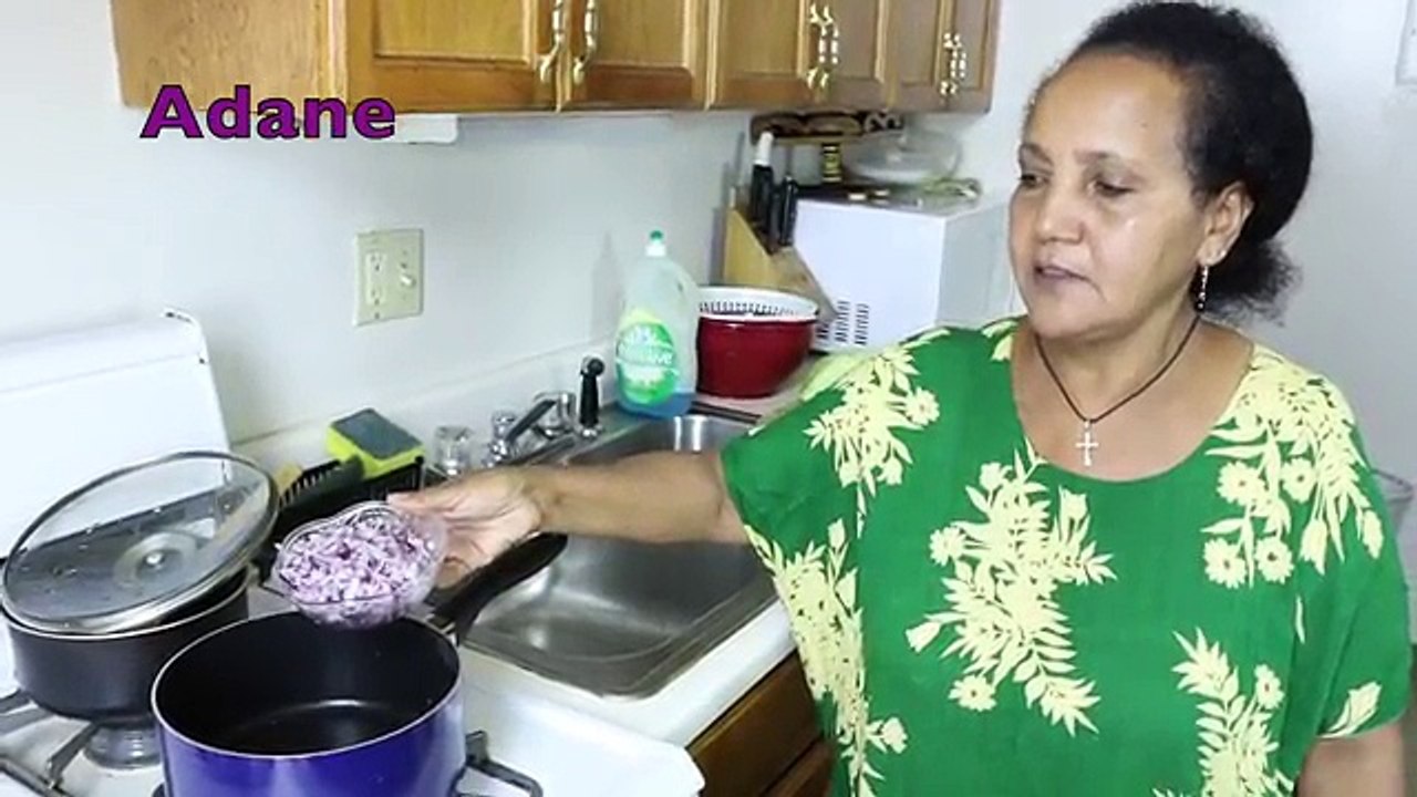 Ethiopian Food How to Make Tikil Gomen/Cabbage የጥቅል ጎመን አሰራር