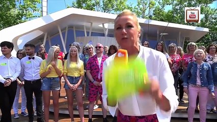 Tải video: Die Lochis - Nice, dass du dabei bist! im ZDF Fernsehgarten