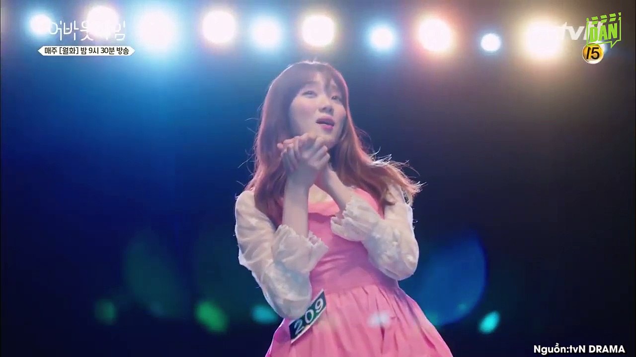 Lee Sung Kyung vừa gặp đã hôn Lee Sang Yoon, "About Time" khởi đầu thuận lợi và nhận nhiều khen ngợi