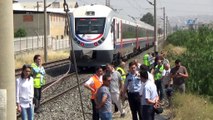 Raylardan karşıya geçmek isteyen gence tren çarptı