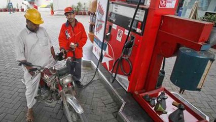 Pakistan, Nepal, Bangladesh में बिक रहा India से सस्ता Petrol- Diesel | वनइंडिया हिन्दी