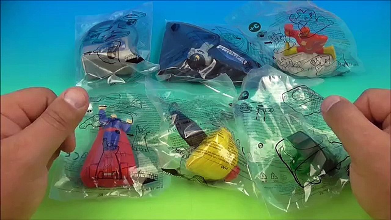 2016 DC SUPER FRIENDS SET OF 6 BURGER KING KIDS MEAL TOYS VIDEO REVIEW by FASTFOODTOYREVIEWS