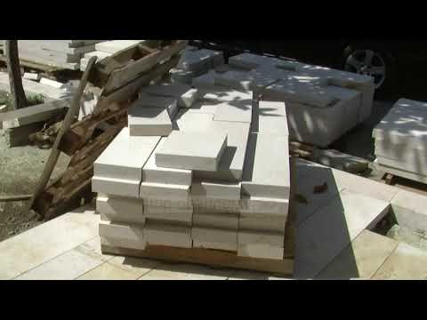 Trotuare të rrëshqitshme në Durrës - Top Channel Albania - News - Lajme