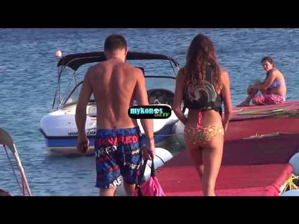 Το απόλυτο κορμί Έφη Κυριάκου μας δείχνει τις επιδόσεις της στο σκι