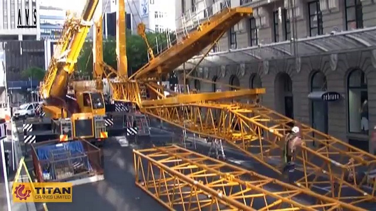 BEST CRANE ACCIDENTS CAUGHT on TAPE // BEST FUNNY FAILS WORK part 1/2