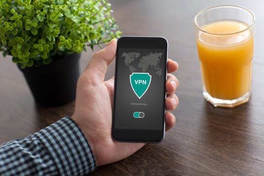 Cómo conectarse a una red VPN en móviles Android y en iPhone
