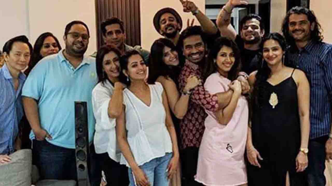 Yeh Hai Mohabbatein star Karan Patel's wife Ankita Bhargava FLAUNTS her BABY BUMP । FilmiBeat