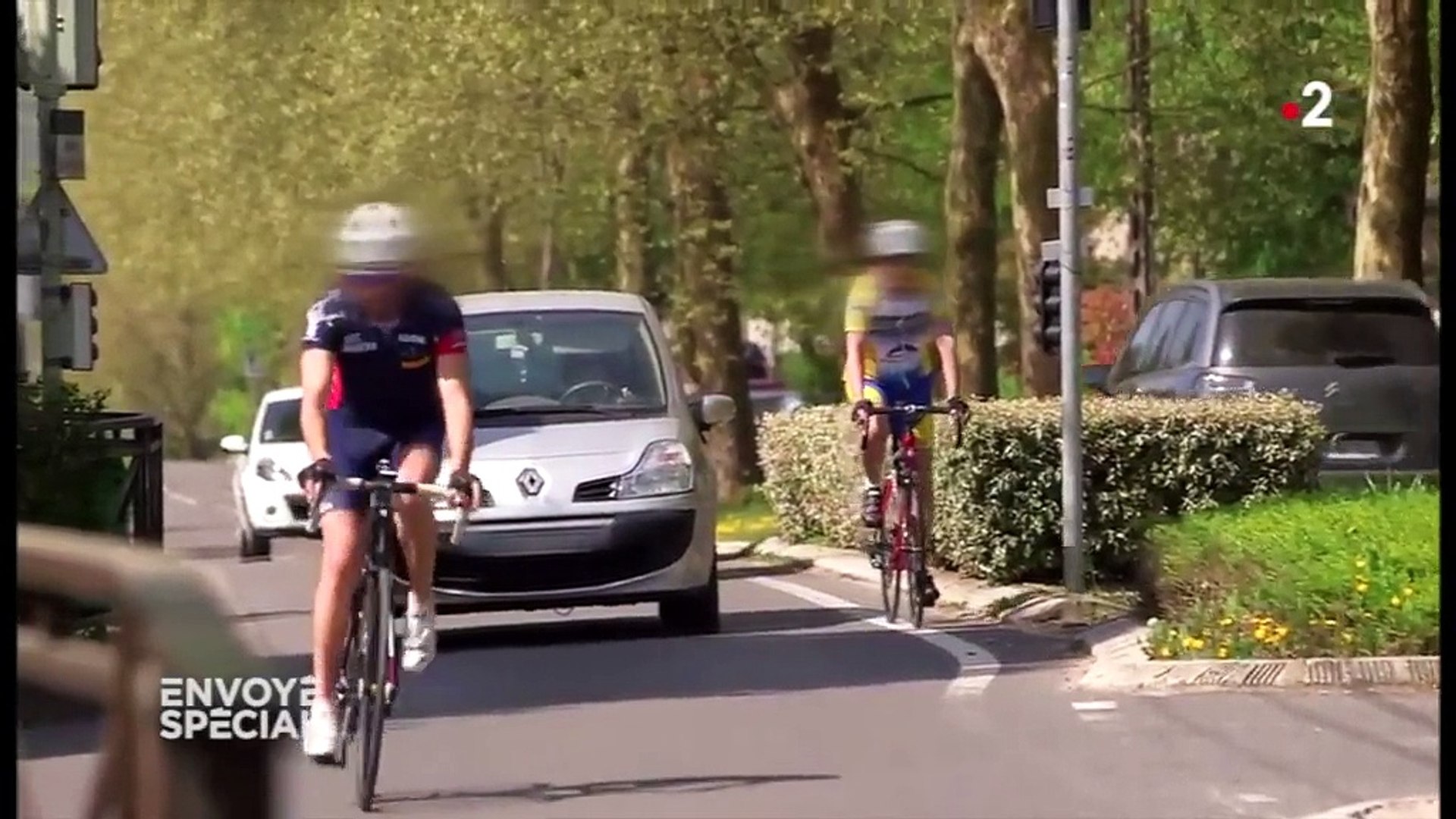 La mort, c'est de rouler comme un con à vélo", ose un spot suisse de  prévention routière - Vidéo Dailymotion