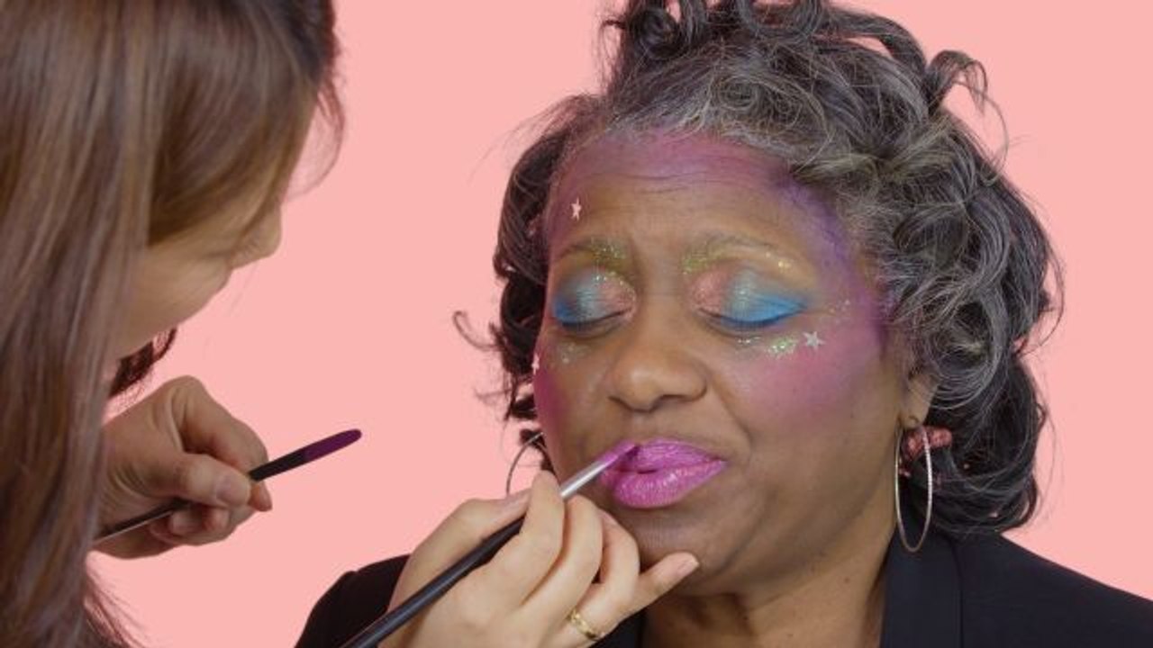 Seniors Try Unicorn Makeup