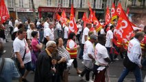- Fransa’da binlerce kamu çalışanı Macron’un reformlarına karşı yürüdü