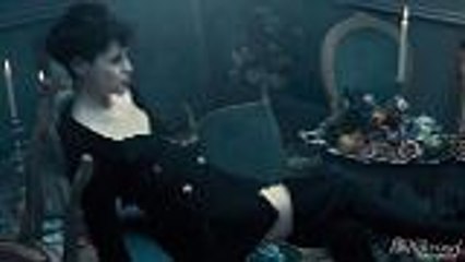 Claire Foy Credits Her Transformation to 'The Crown': "I Don't Want to Play it Safe" | Drama Actress Roundtable