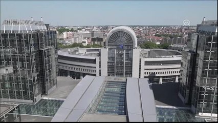 Facebook'un Kurucusu ve Üst Yöneticisi Mark Zuckerberg Brüksel'de