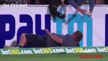 TOP 10 FUNNY MOMENTS IN CRICKET HISTORY of All Time_FUNNIEST Cricket Moments