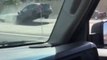 Une conductrice somnolente se prend la barrière de sécurité de l'autoroute de face -  Las Vegas