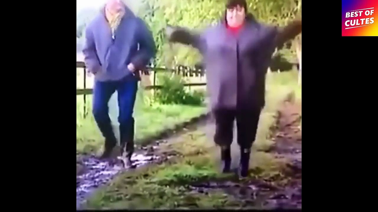 Quand il y a une grosse flaque d'eau... (chutes, ridicule, éclaboussures...)