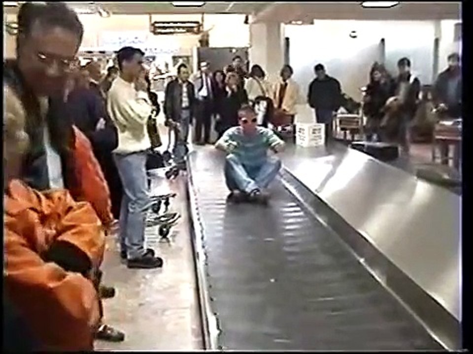 AEROPORT (REMI GAILLARD)