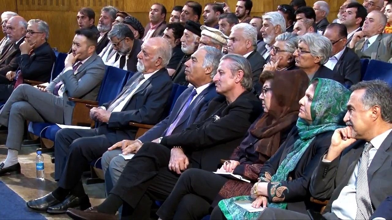 رونمایی "کتاب افسانه های مردم" از مرحوم استاد عبدالرحمن پژواک