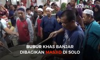 Masjid di Solo Bagikan Bubur Khas Banjar